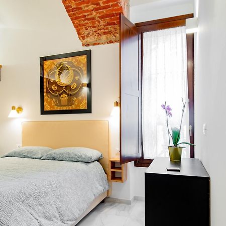 טורינו Cavour Central Apartment מראה חיצוני תמונה